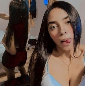 Meet your Posher, Aura